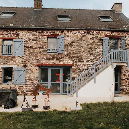 Auberge Val Sans Retour Trehorenteuc Exterior photo